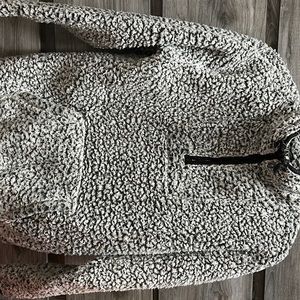 VS pink Sherpa pullover